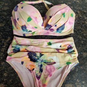 Victoria's Secret Bikini 32DD Top Small Bottoms